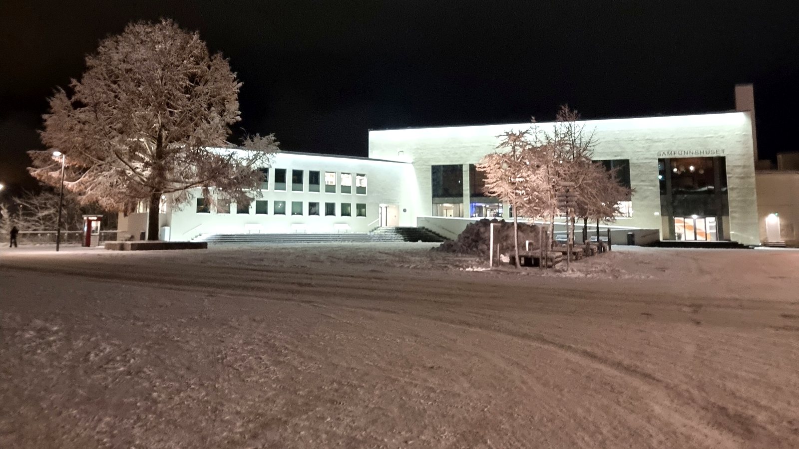 Samfunnshuset i Steinkjer vinterstid
